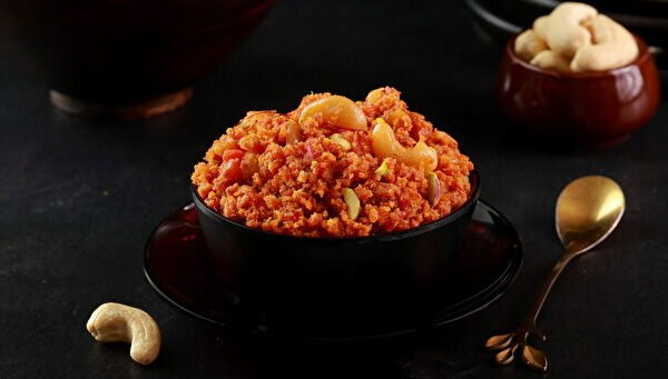 Desi Ghee Gajar Halwa [100 gm]